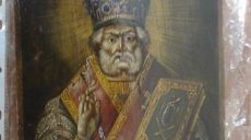 В Харькове женщина хотела вывести за границу старинную икону