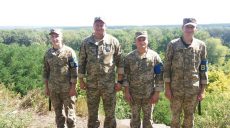 Под Харьковом военные спасли 13-летнюю девочку (фото)
