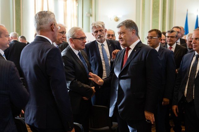 Петр Порошенко ожидает, что российская пропаганда усилится перед выборами