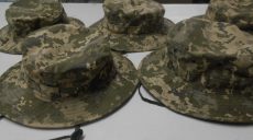 Харьковские заключенные будут шить панамки для украинских военных