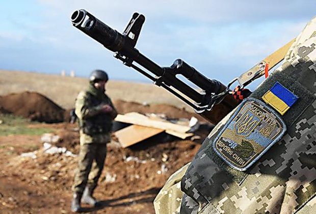 Ситуация на Донбассе: ранены трое украинских военных