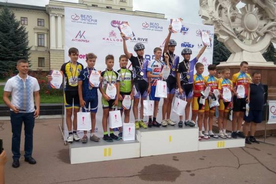 Харьковские велосипедисты завоевали «золото» чемпионатов Украины