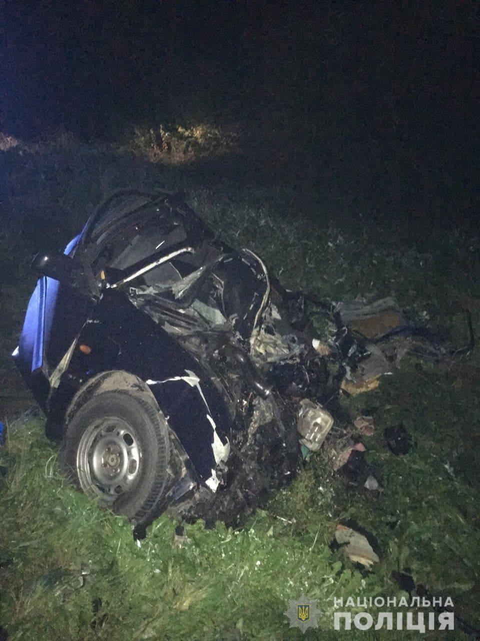 ДТП во Львовской области: один погибший, около 20 травмированы (фото)