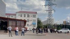 Возле метро «Завод имени Малышева» — перестрелка