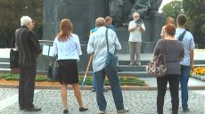 Возле памятника Шевченко харьковчане почтили память Георгия Гонгадзе и других погибших журналистов (видео)