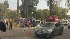 На Салтовке в ДТП пострадали два человека (фото)