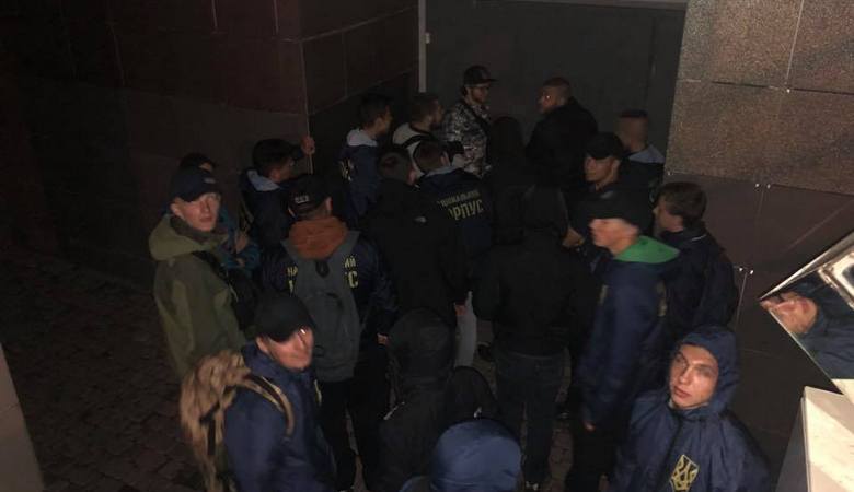 На Салтовке активисты закрыли ночной клуб «Плазма». Новые подробности (видео)