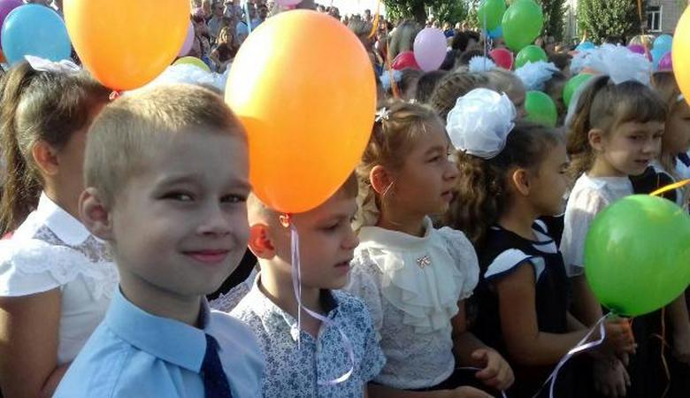 В школах Харьковщины прозвенел первый звонок