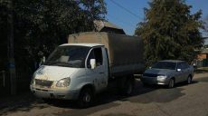Угнанную из Харькова ржавую «Газель» нашли в Валковском районе (фото)