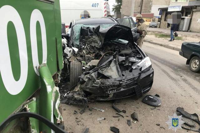 В ДТП на Достоевского пострадали шесть человек (фото, видео)