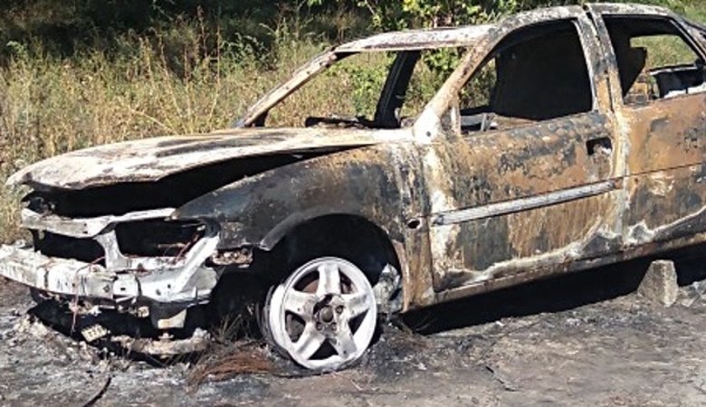 В Подворках ночью сожгли автомобиль (фото)