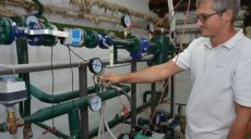 В харьковских многоэтажках устанавливают тепловые счетчики с системой погодного регулирования