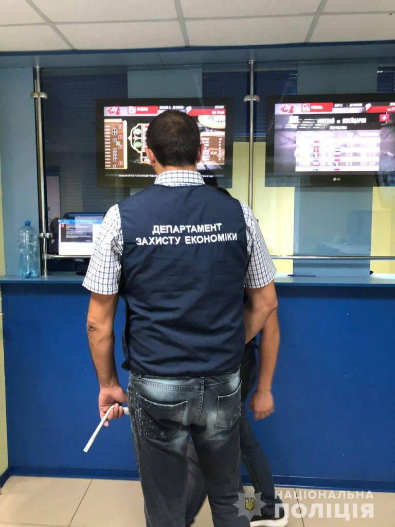 В Харькове приостановлена деятельность букмекерских контур, предоставлявших клиентам доступ к азартным играм