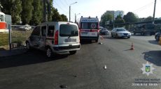 ДТП со скорой на Холодной горе обошлось без пострадавших (фото)