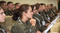Курсанты-нацгвардейцы изучают вопросы гендерного равенства по стандартам НАТО