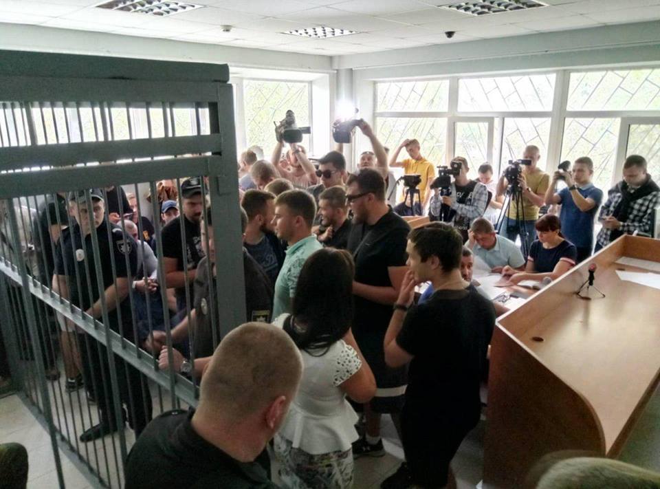 Сегодня в Киевском райсуде будут избирать меру пресечения подозреваемым в участии захвата элеватора (фото)