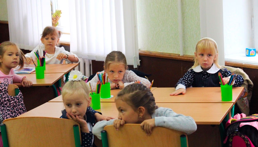 Школам разрешили собирать деньги с родителей на «продленку»