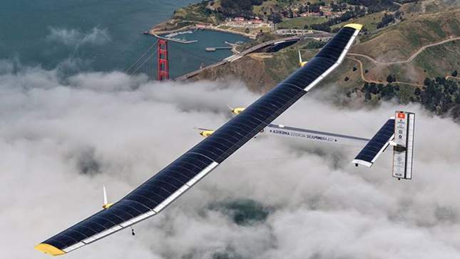 Самолет на солнечных батареях продержался в воздухе 25 дней