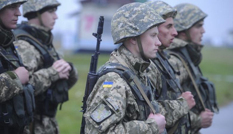 З Харкова до армії поїхали перші 60 строковиків осіннього призову (відео)