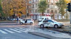 ДТП: на ХТЗ столкнулись иномарки (фото)