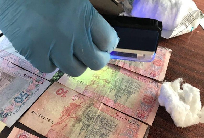 В Змиевском районе с поличным задержан продавец наркотиков