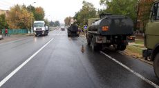 Подробности ДТП в Изюме: военный грузовик перенес два столкновения (фото)