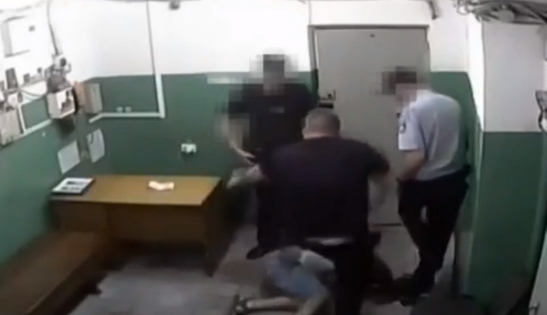 Апеляційний суд області переніс розгляд справи поліціянтів-розбійників (відео)