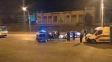 На Полтавском Шляхе столкнулись ВАЗ 2105 и Нуundai Sonata (фото)