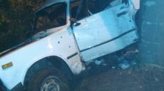 На Тракторостроителей ВАЗ врезался в столб (фото)