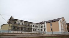 Под Харьковом заканчивают капремонт здания поликлиники и хирургического отделения (фото)