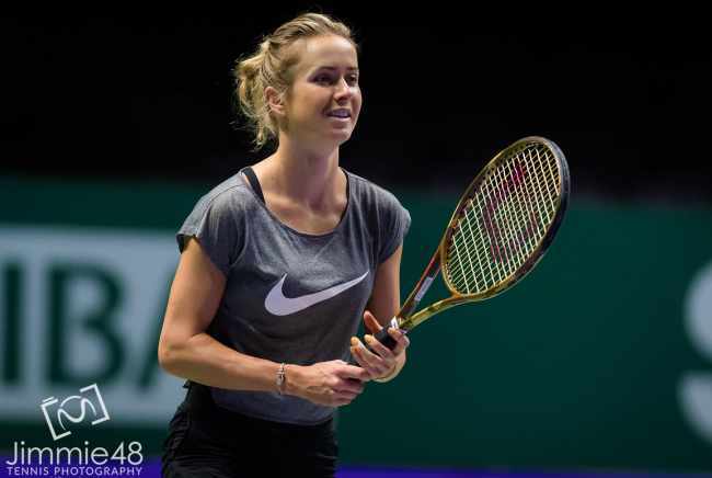 Финал тура WTA: Свитолина одержала первую победу