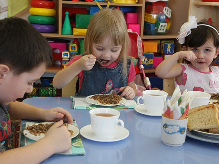 В детских садах Харькова будут увеличивать цены на питание