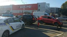 На Вернадского столкнулись Volvo и Hyundai (фото)