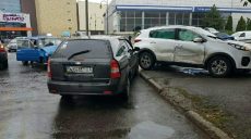 В ДТП на Салтовском шоссе пострадали два человека (фото)