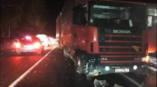 На Лозовеньковском проспекте столкнулись Hyundai Santa FE и Scania