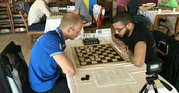 Харьковский гроссмейстер стал чемпионом мира по шашкам