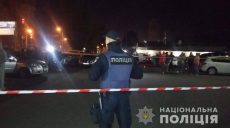 Мужчина, раненый возле клуба на Клочковской, находится в Институте неотложной хирургии
