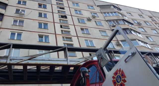 Патрульные предотвратили попытку самоубийства в Харькове (фото)