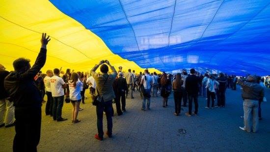 Флаг-рекордсмен украсит центр Харькова