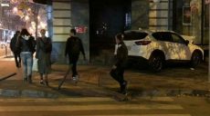 В центре Харькова иномарка въехала в здание (фото)