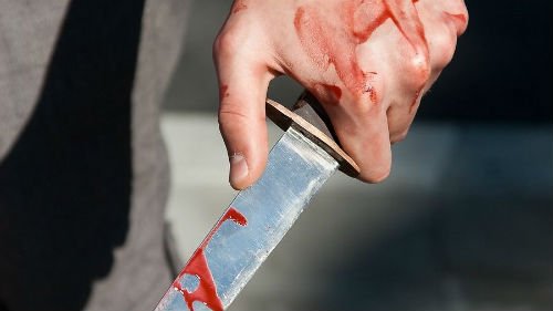 Под Харьковом мужчина ударил подростка ножом в живот
