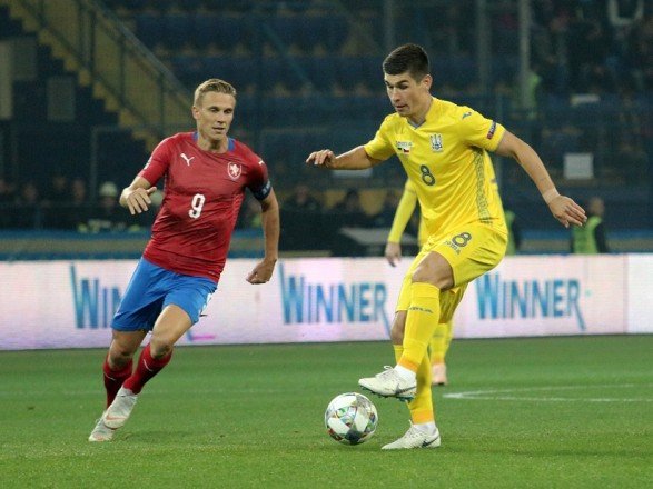 Трое украинцев вошли в топ-100 футболистов Лиги Европы
