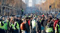 «Бензиновые» протесты во Франции: пострадали более 500 человек (видео)