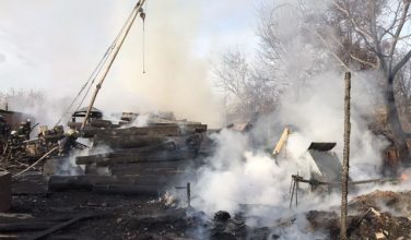 Спасатели локализовали крупный пожар в Шевченковском районе Харькова (фото)