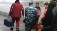 Харьковчанину стало плохо в метро (фото)