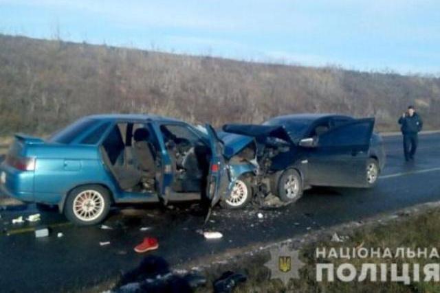 В ДТП на трассе «Киев-Харьков» один человек погиб, семеро пострадали (фото)