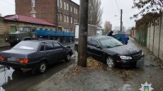 На Гольдберговской Nissan столкнулся с ВАЗ