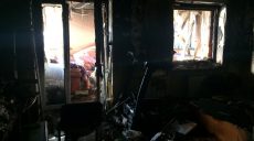 На Героев Труда спасатели из-за пожара эвакуировали жильцов девятиэтажки