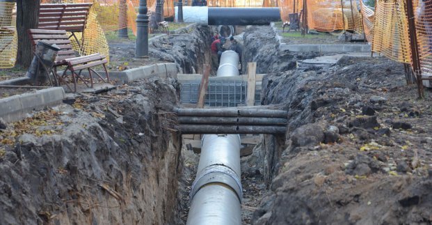 Тепломагистраль на Московском проспекте меняют без отключения жилых домов от теплоснабжения