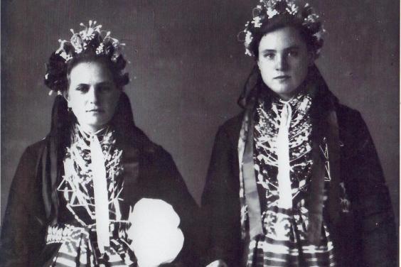 В Харькове презентуют альбом, посвященный традиционной одежде Слобожанщины